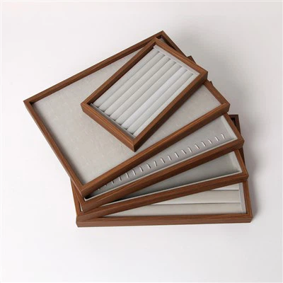 High-end bijou ekspozisyon plak